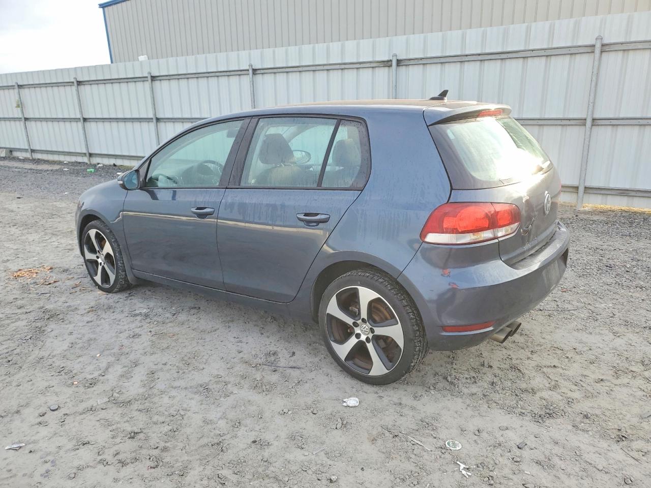 2012 VOLKSWAGEN GOLF photo 2