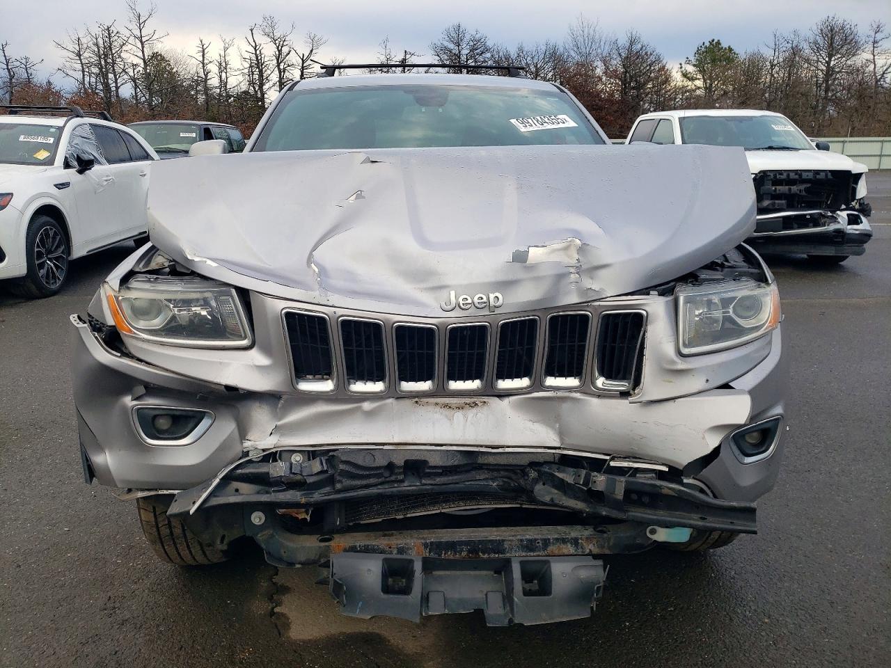 2016 JEEP GRAND CHEROKEE LAREDO photo 5
