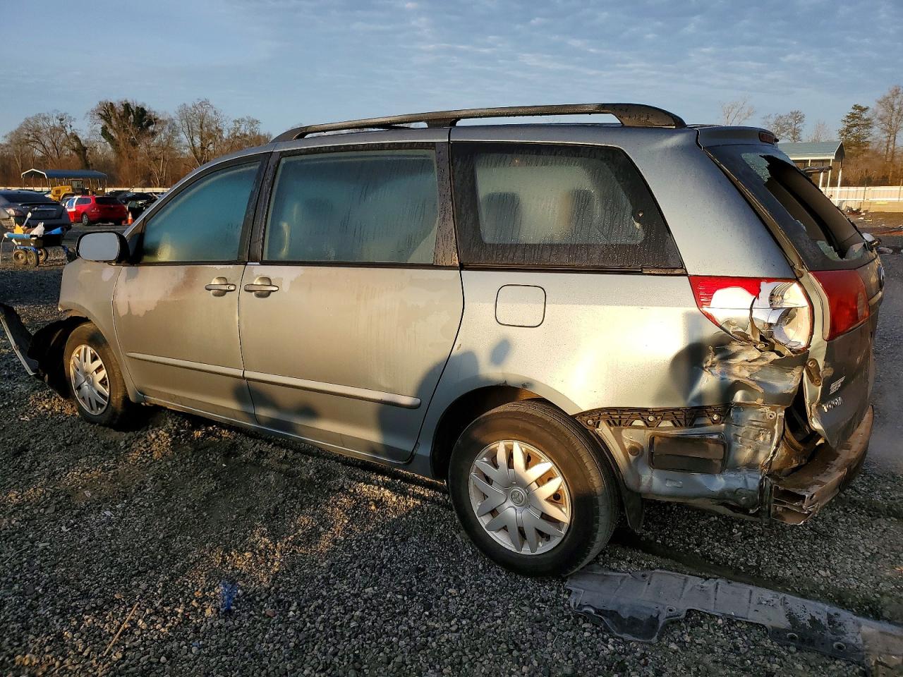 2006 TOYOTA SIENNA CE photo 2