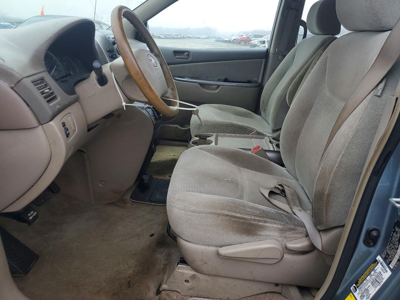 2006 TOYOTA SIENNA CE photo 7