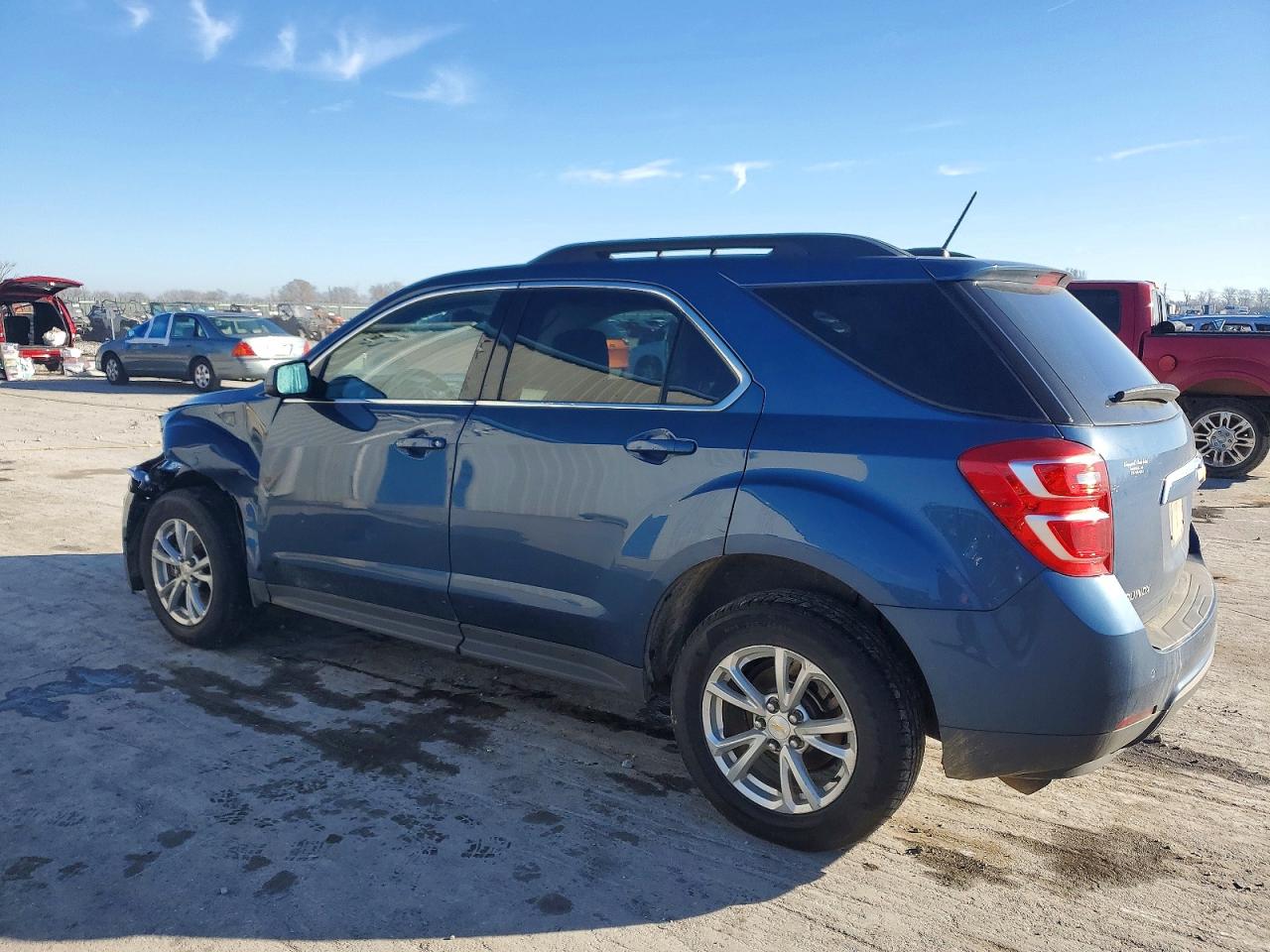 2017 CHEVROLET EQUINOX LT photo 2