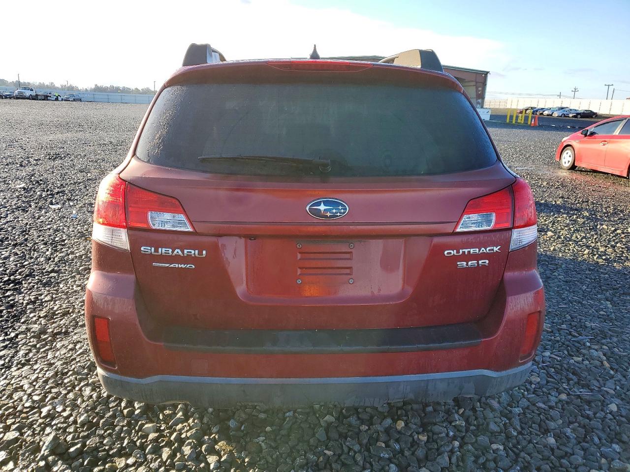 2011 SUBARU OUTBACK 3.6R LIMITED photo 11