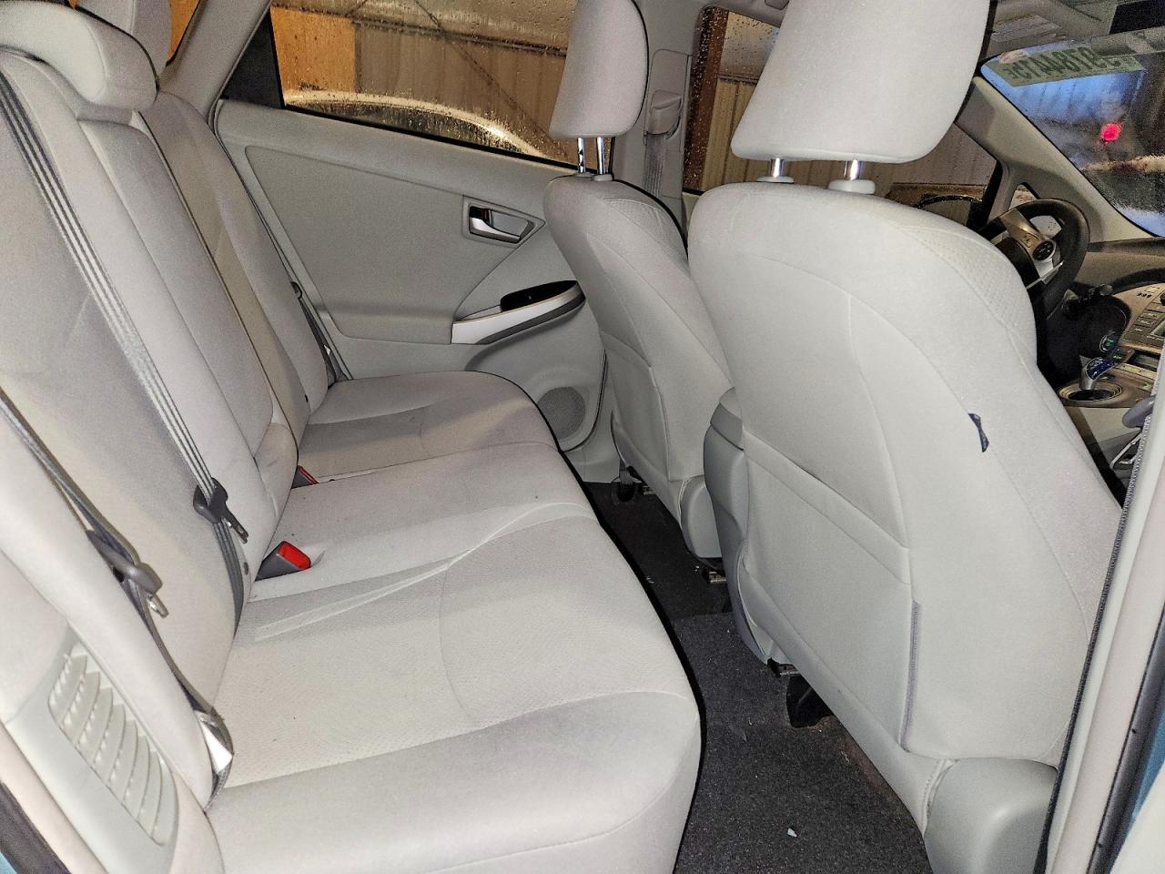 2013 TOYOTA PRIUS photo 19