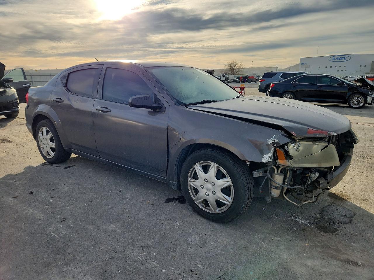 2014 DODGE AVENGER SE photo 4