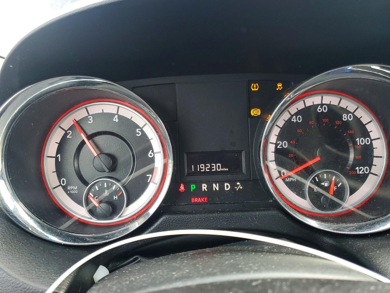 2013 DODGE GRAND CARAVAN SXT photo 9