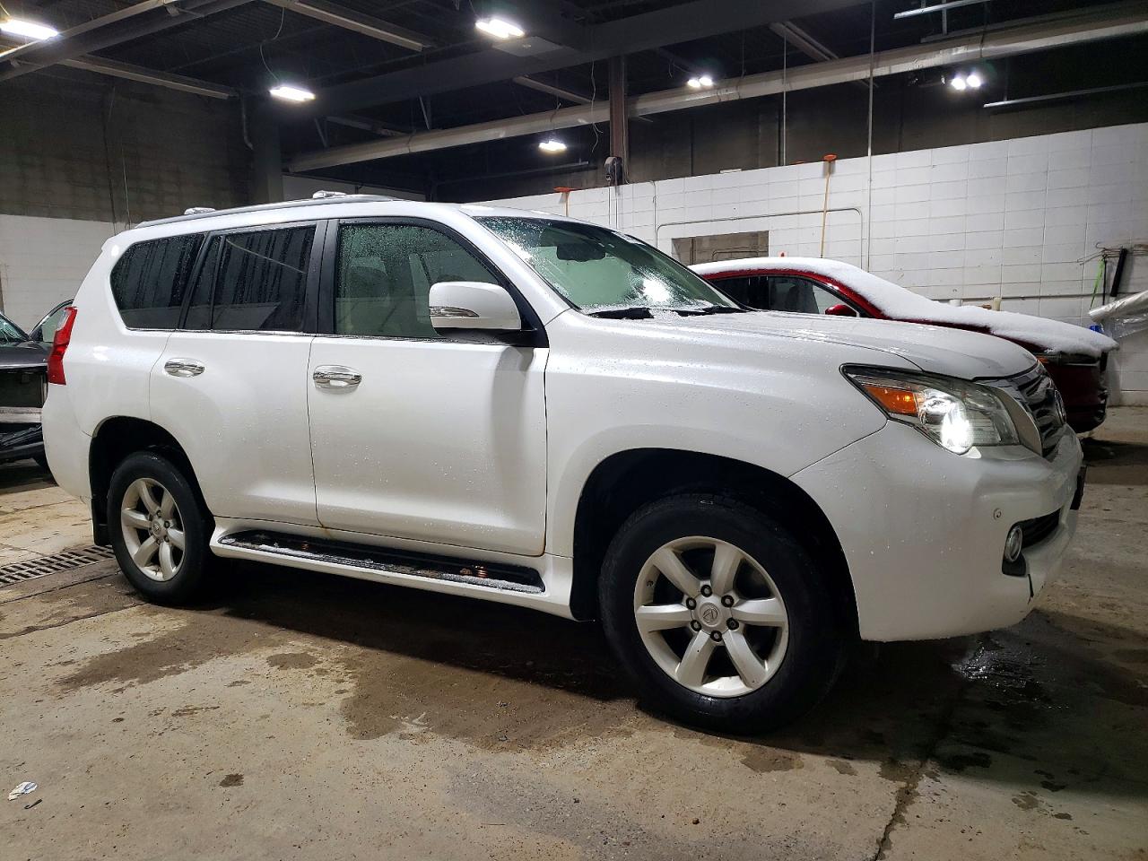 2010 LEXUS GX 460 photo 4