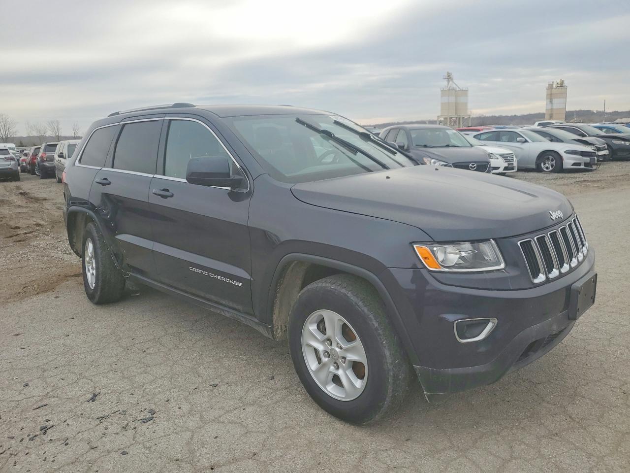 2014 JEEP GRAND CHEROKEE LAREDO photo 4