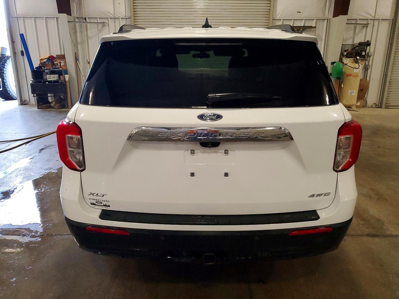 2021 FORD EXPLORER XLT photo 6