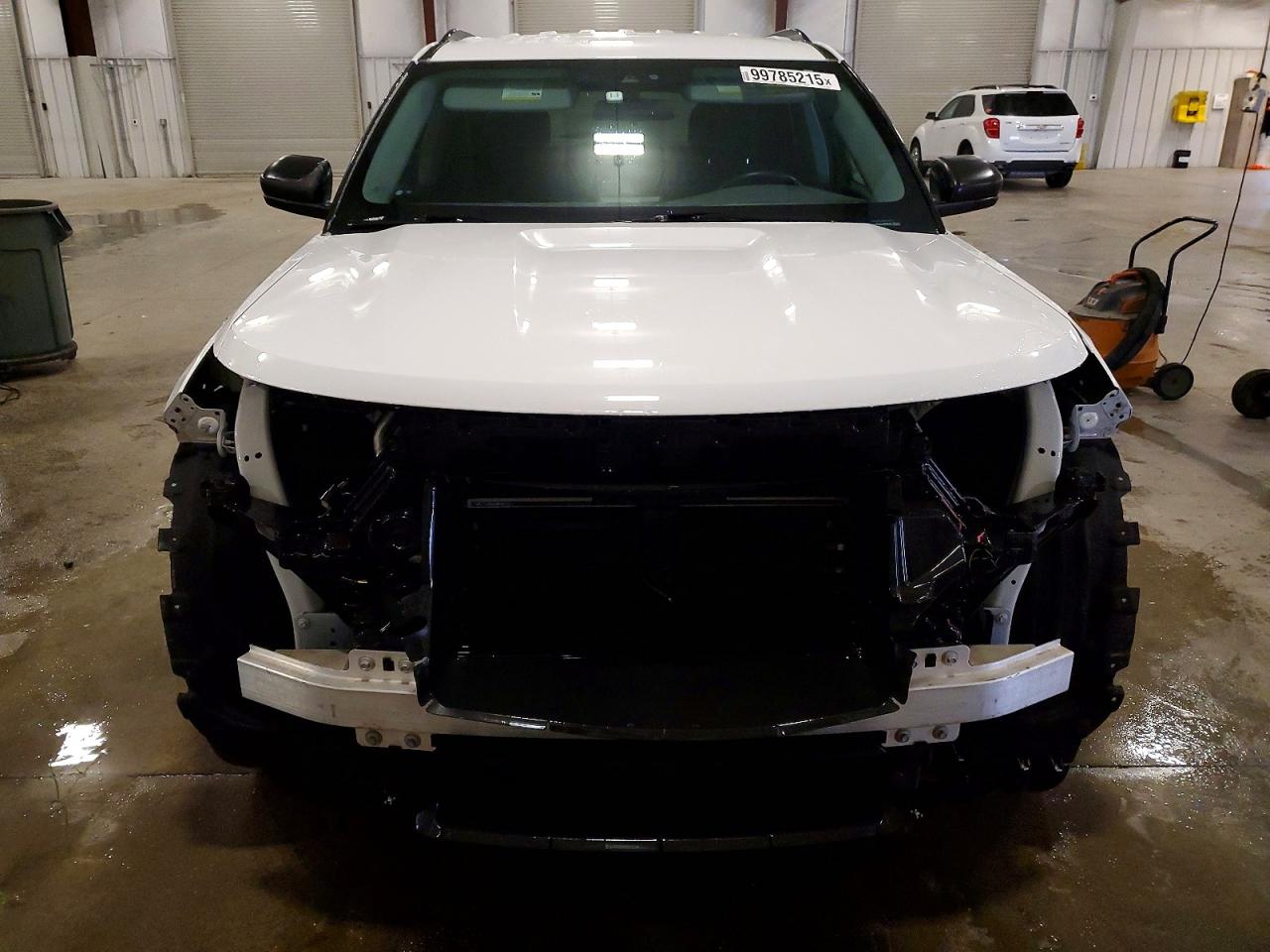 2021 FORD EXPLORER XLT photo 5
