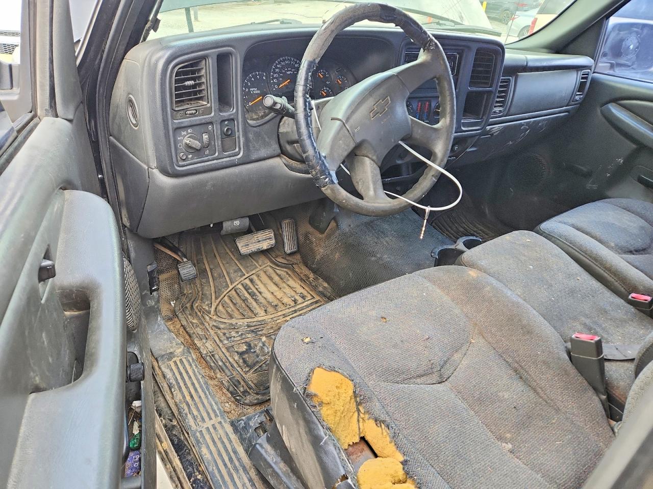 2005 CHEVROLET SILVERADO C1500 photo 8