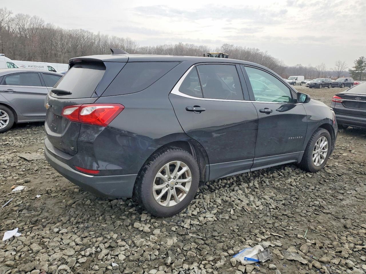 2018 CHEVROLET EQUINOX LT photo 3