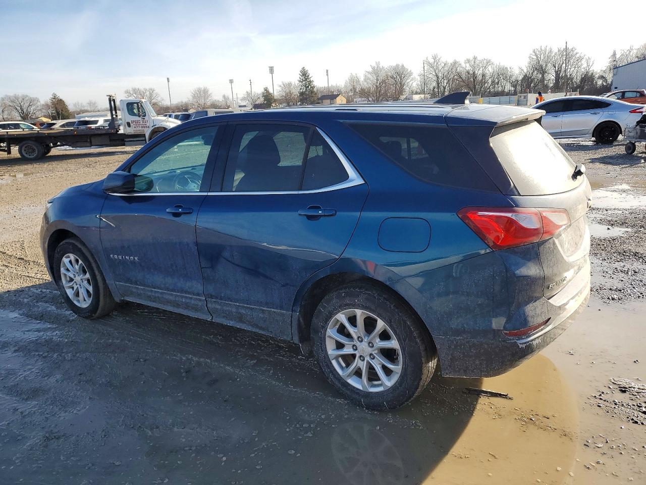 2019 CHEVROLET EQUINOX LT photo 2
