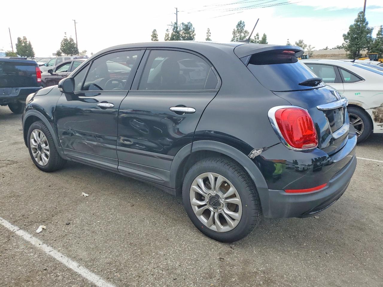 2016 FIAT 500X EASY photo 2