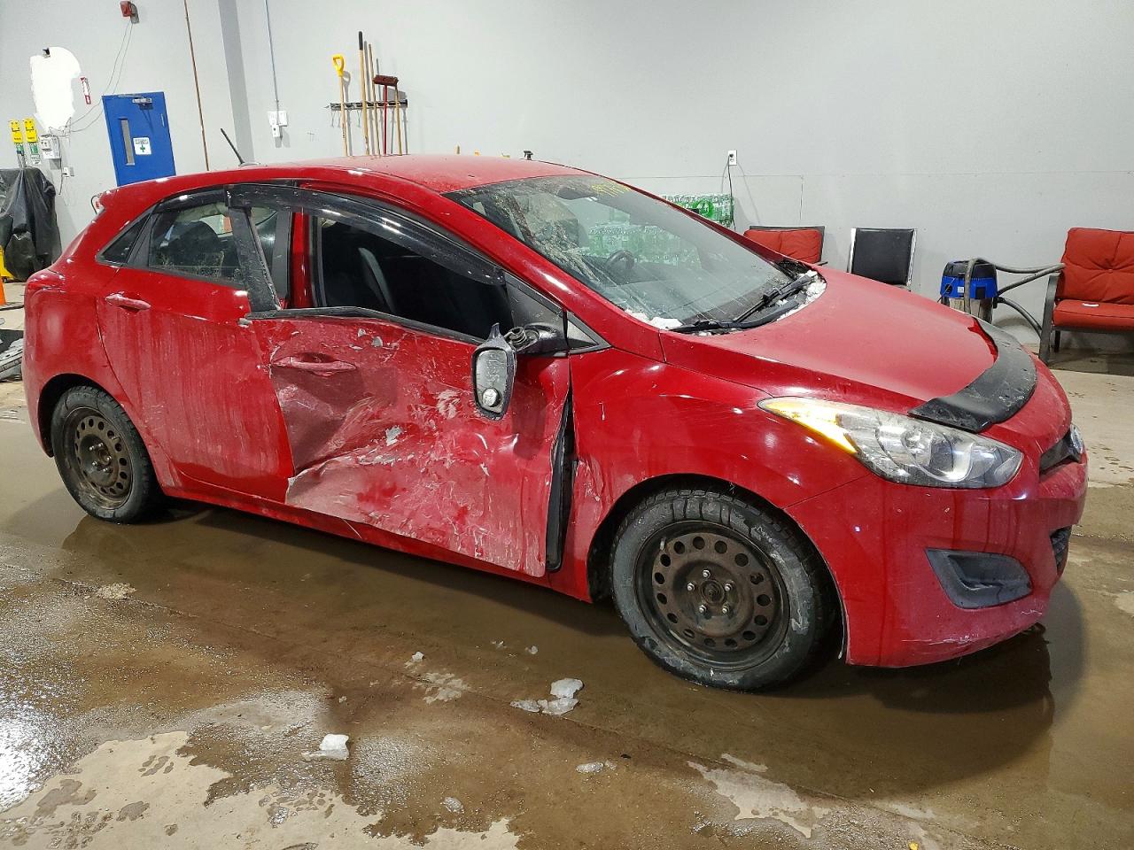 2013 HYUNDAI ELANTRA GT photo 4