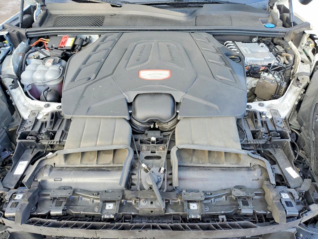 2023 PORSCHE CAYENNE GTS COUPE photo 12