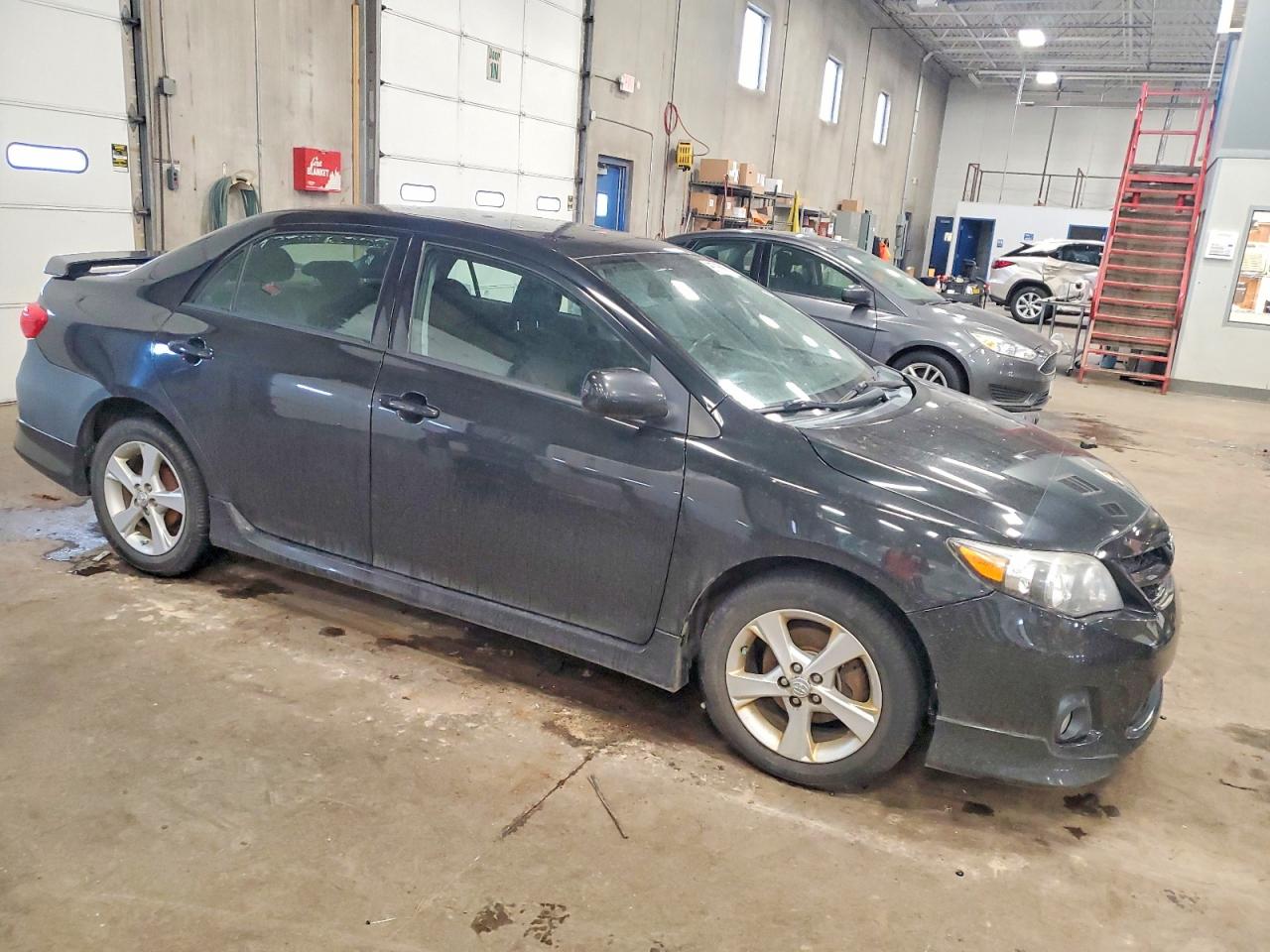 2011 TOYOTA COROLLA BASE photo 4