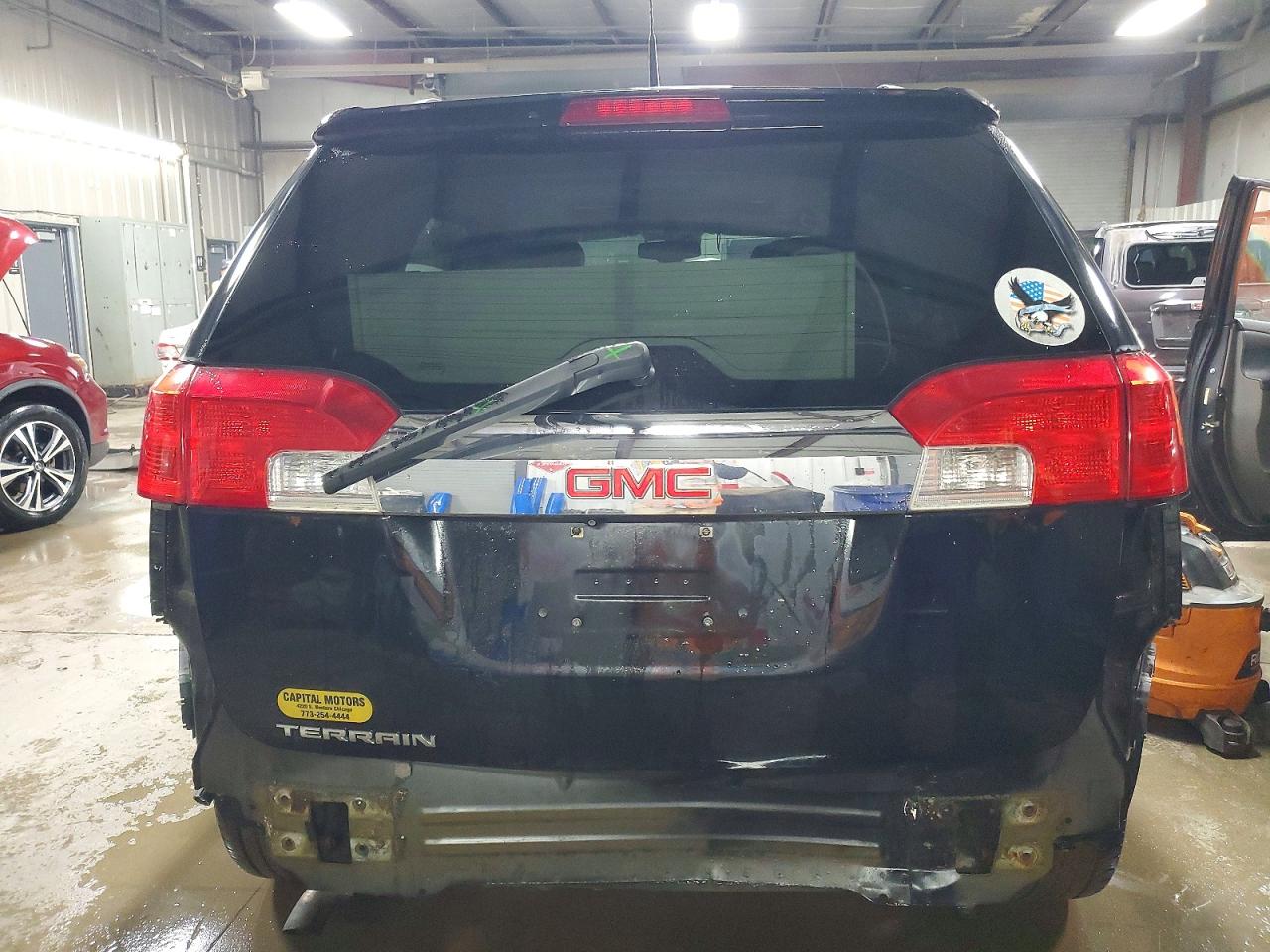 2011 GMC TERRAIN SLT photo 6