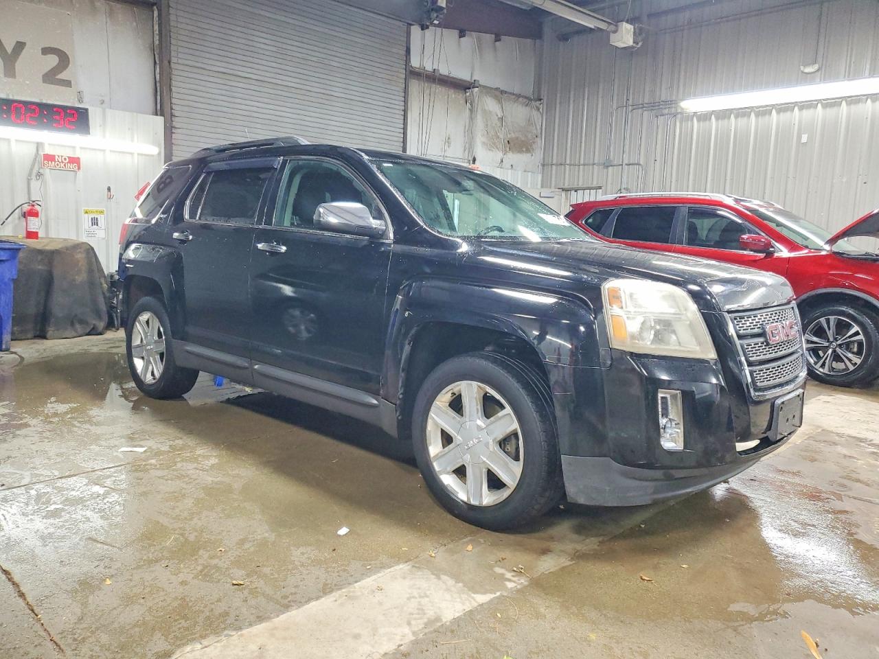 2011 GMC TERRAIN SLT photo 4