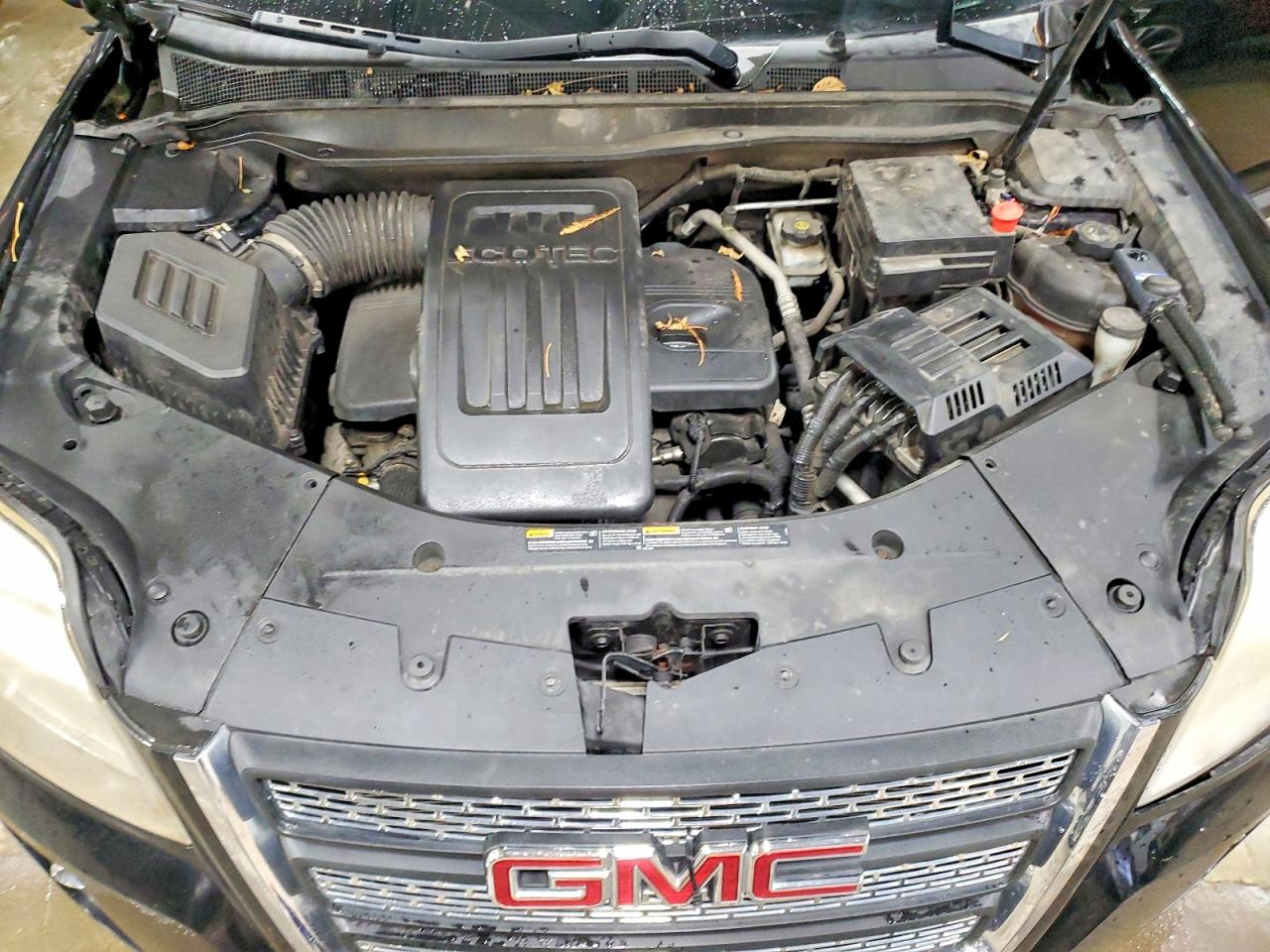 2011 GMC TERRAIN SLT photo 11
