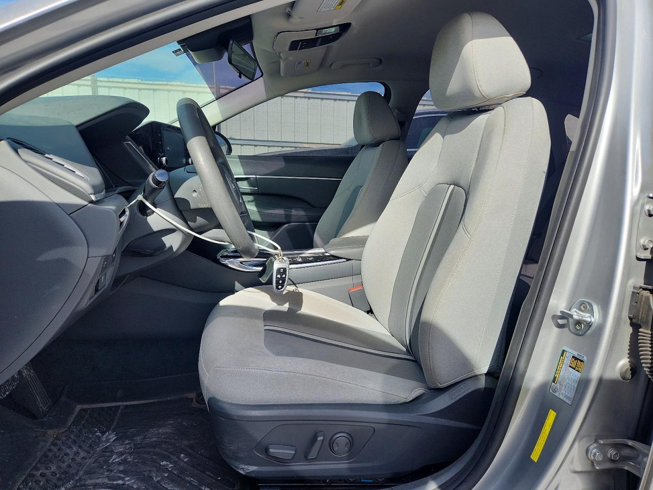 2020 HYUNDAI SONATA SEL photo 7