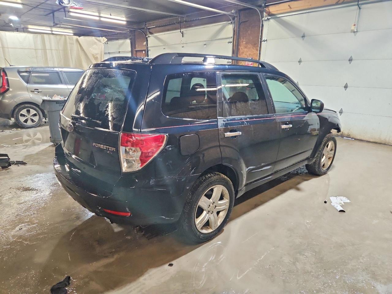 2010 SUBARU FORESTER photo 3