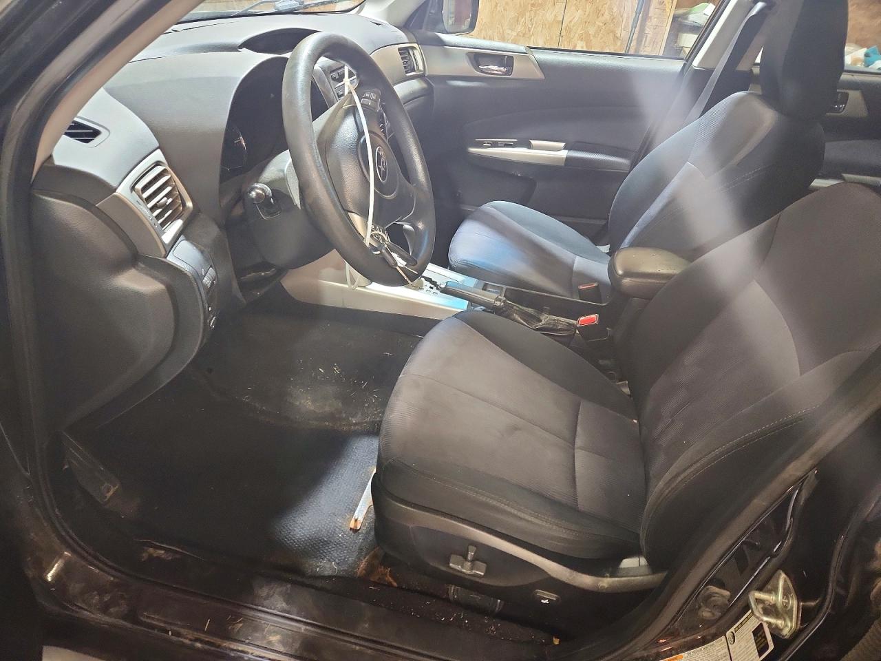 2010 SUBARU FORESTER photo 7