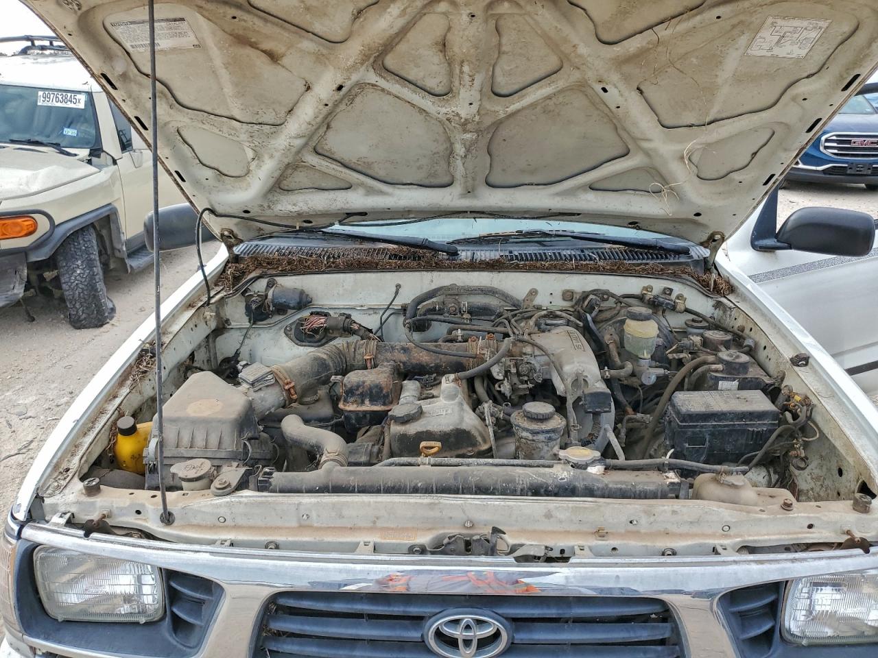 1996 TOYOTA TACOMA XTRACAB photo 11