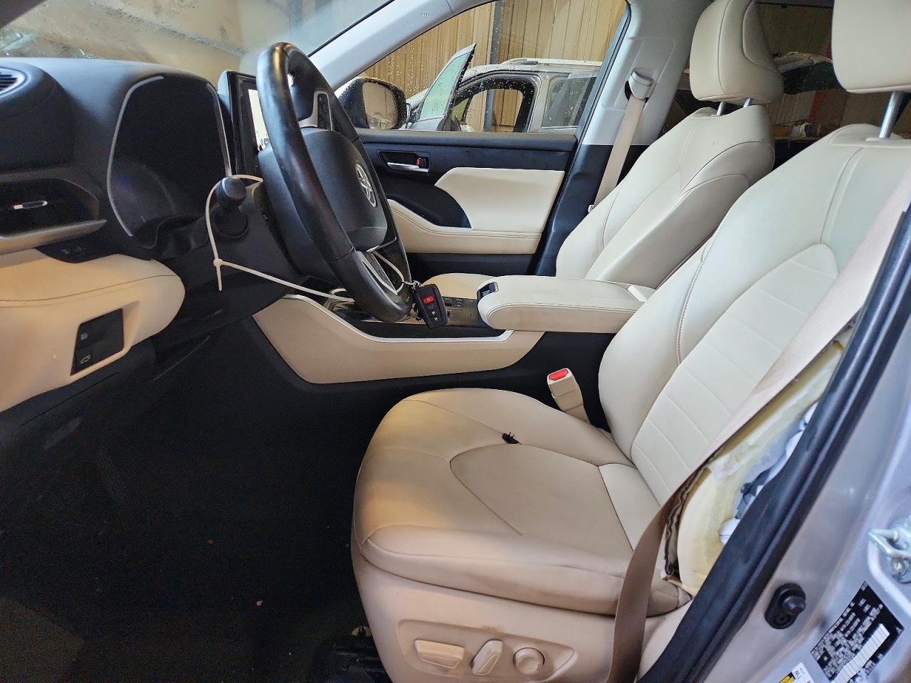 2023 TOYOTA HIGHLANDER HYBRID XLE photo 7