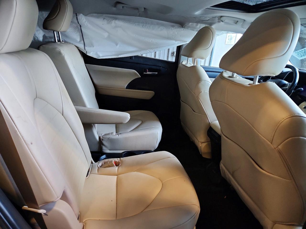 2023 TOYOTA HIGHLANDER HYBRID XLE photo 11