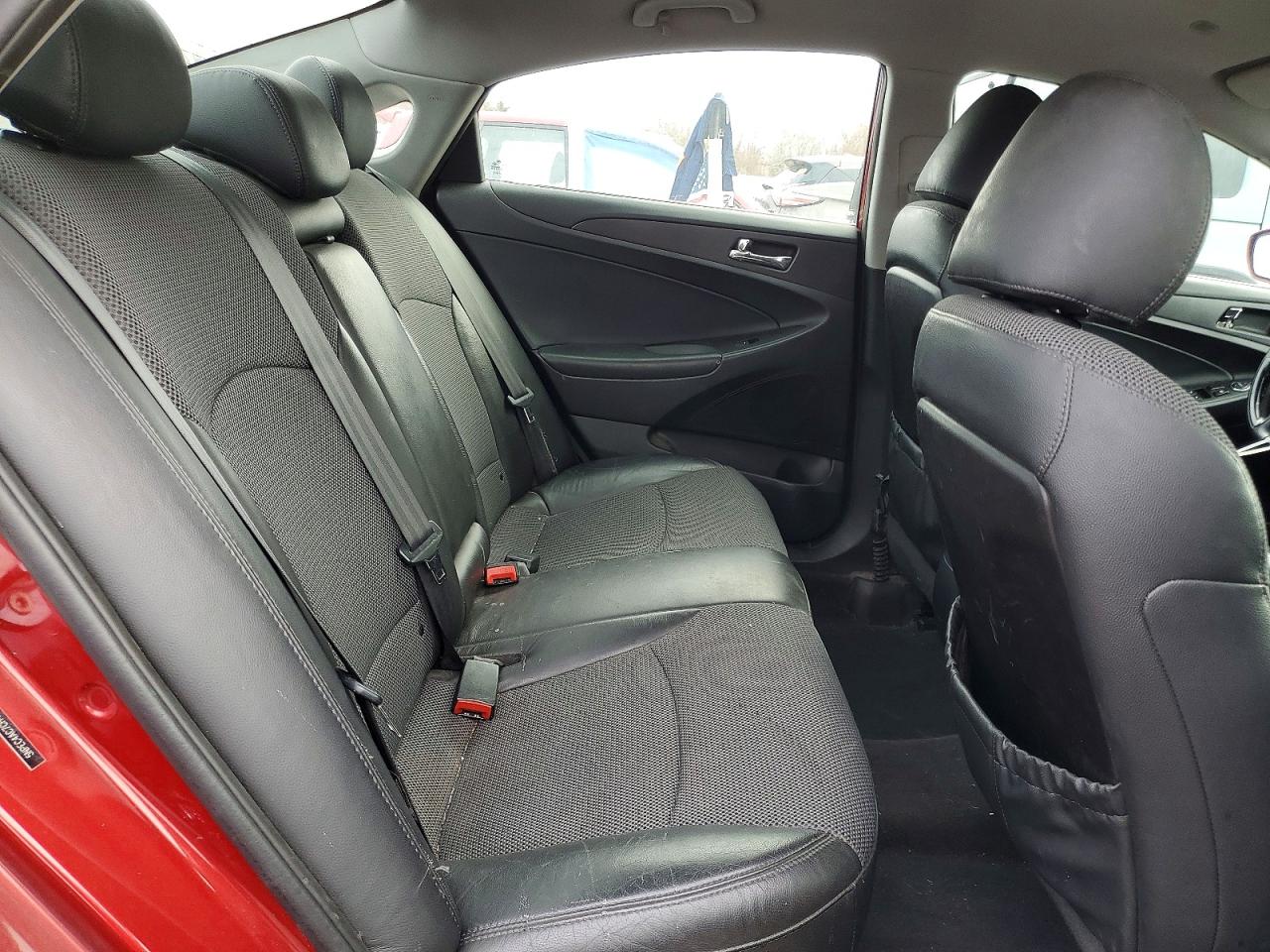 2012 HYUNDAI SONATA SE photo 10