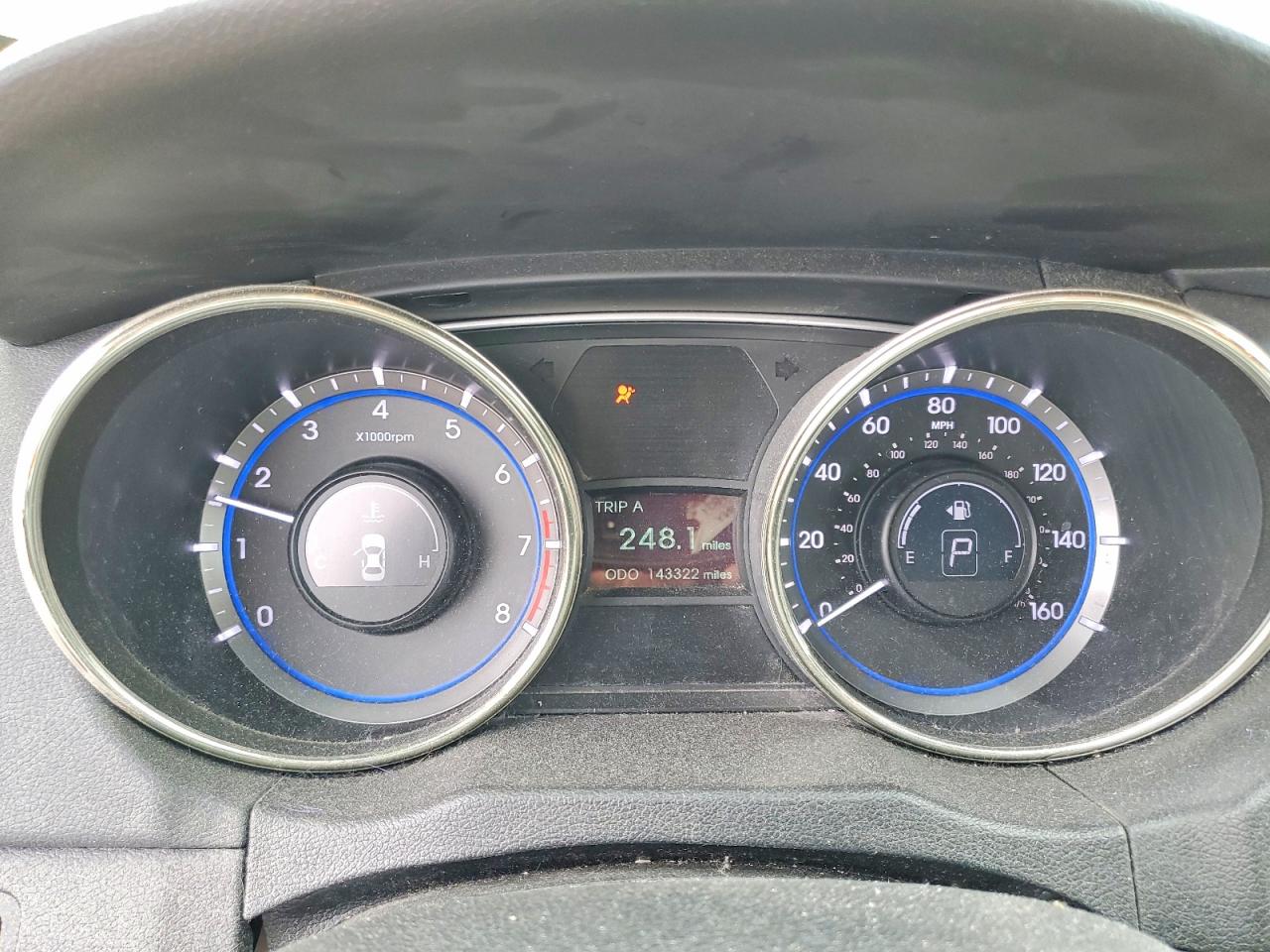 2012 HYUNDAI SONATA SE photo 9