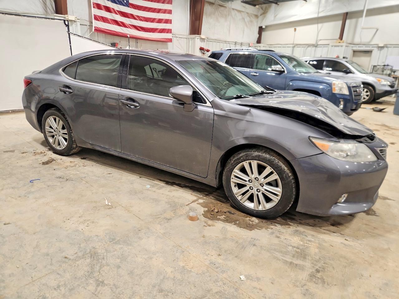 2013 LEXUS ES 350 photo 4