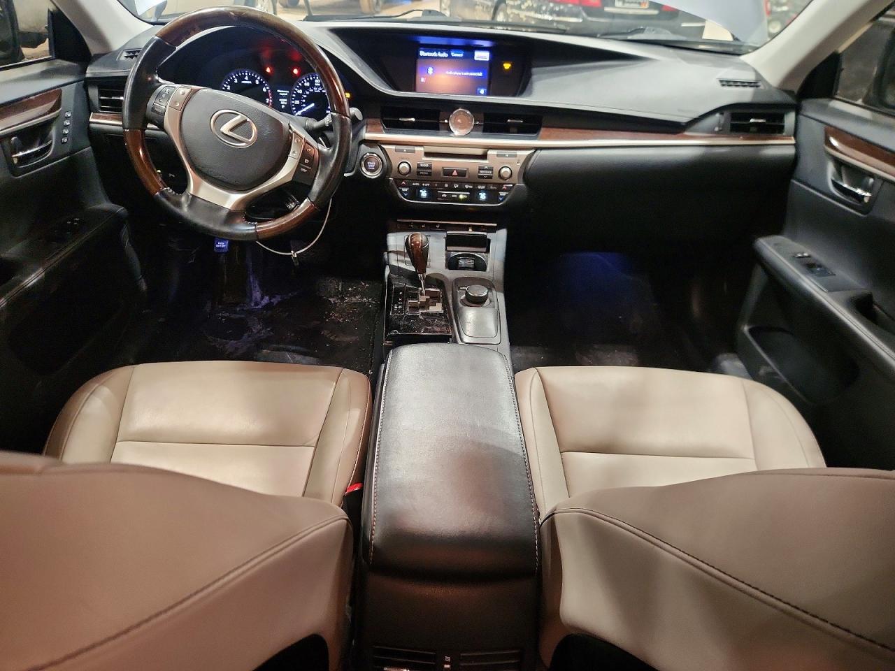 2013 LEXUS ES 350 photo 8
