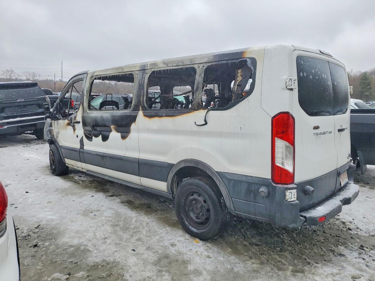 2016 FORD TRANSIT T-350 photo 2