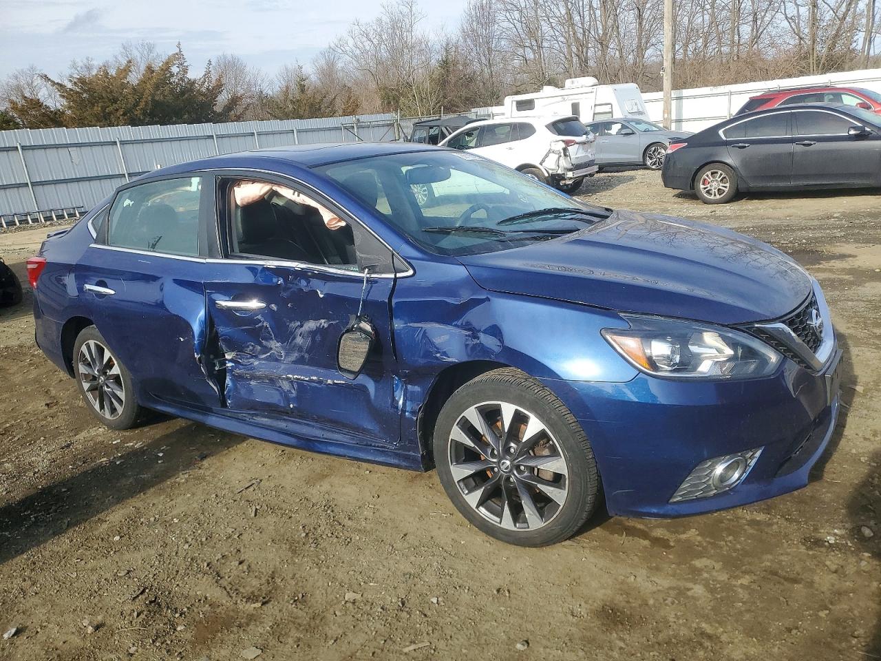 2016 NISSAN SENTRA S photo 4