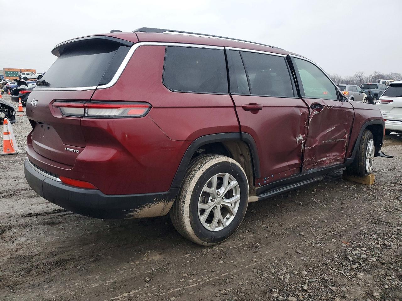 2024 JEEP GRAND CHEROKEE L LIMITED photo 3