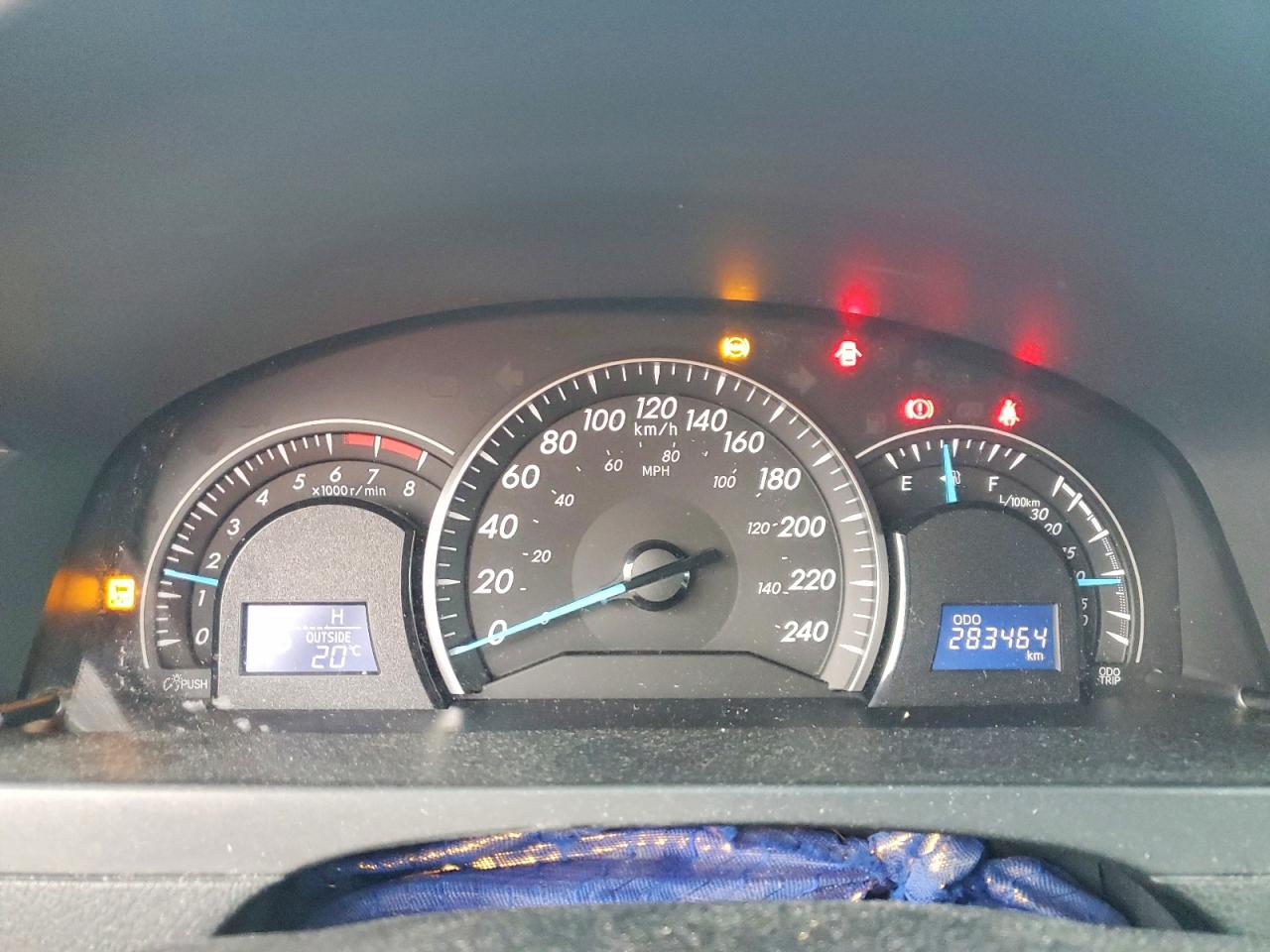 2012 TOYOTA CAMRY BASE photo 9