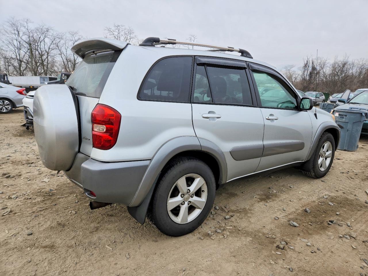 2005 TOYOTA RAV4 photo 3