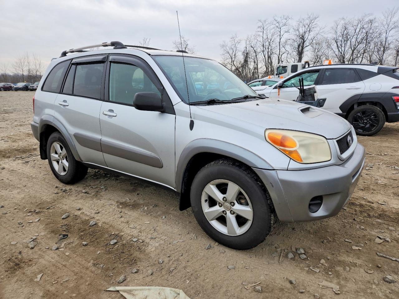 2005 TOYOTA RAV4 photo 4