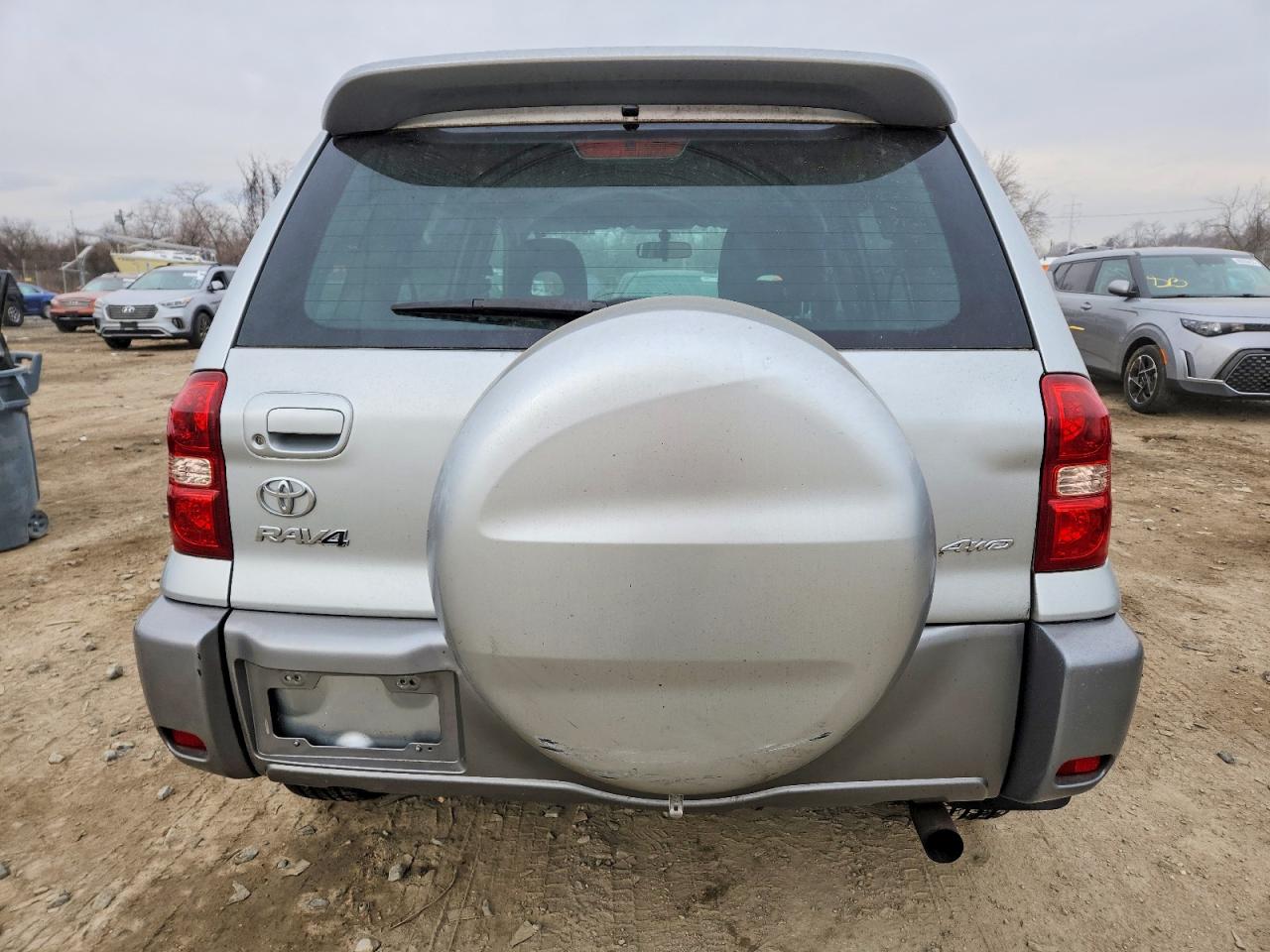 2005 TOYOTA RAV4 photo 6