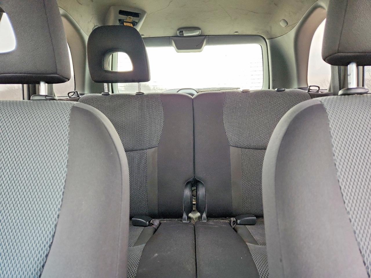 2005 TOYOTA RAV4 photo 10