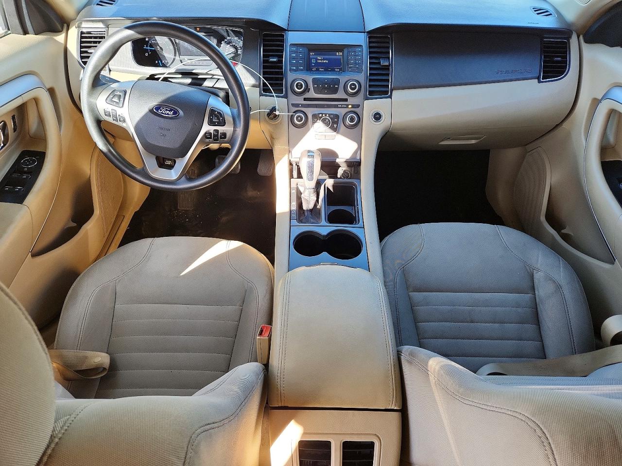 2016 FORD TAURUS SE photo 8