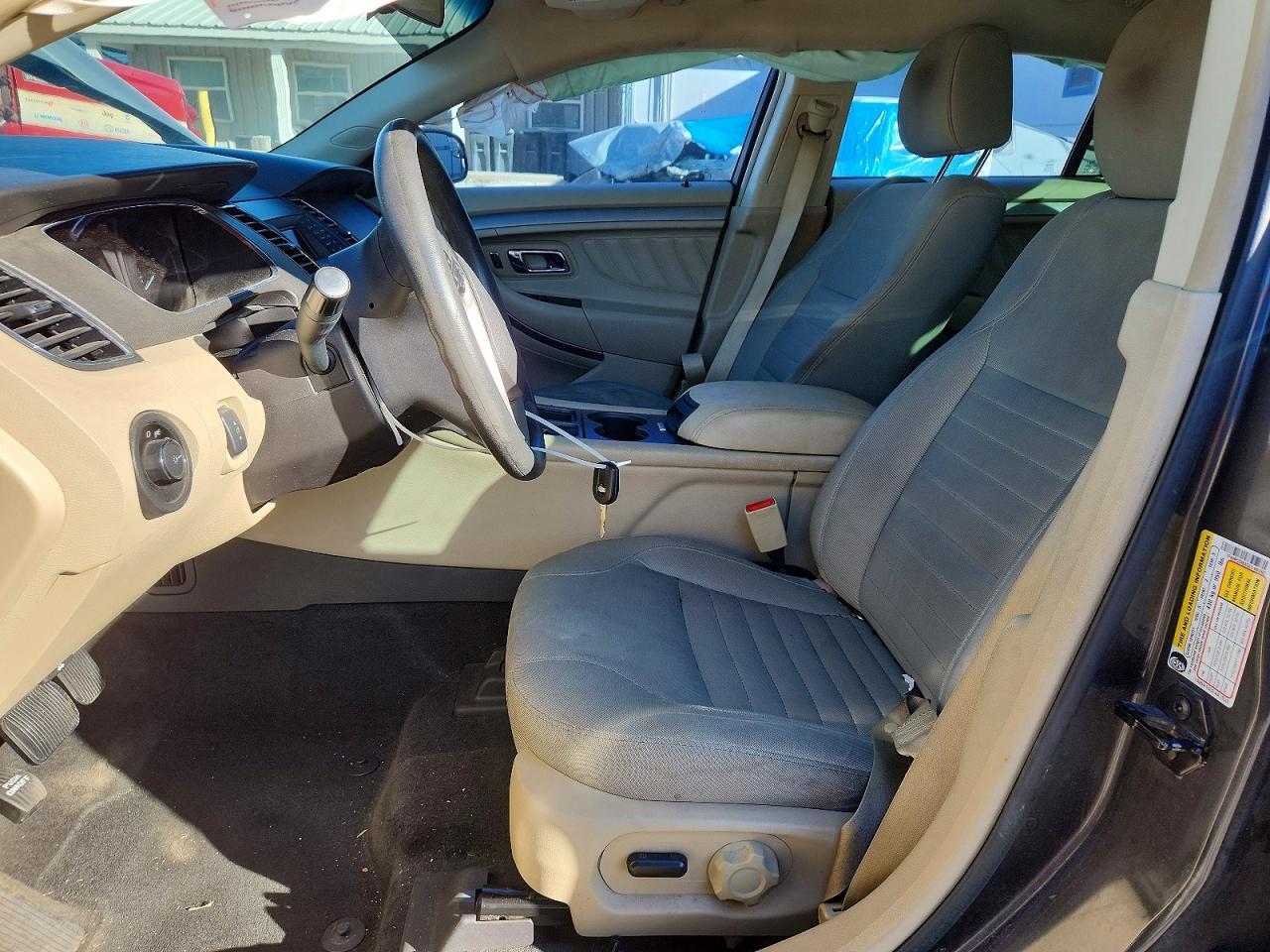 2016 FORD TAURUS SE photo 7