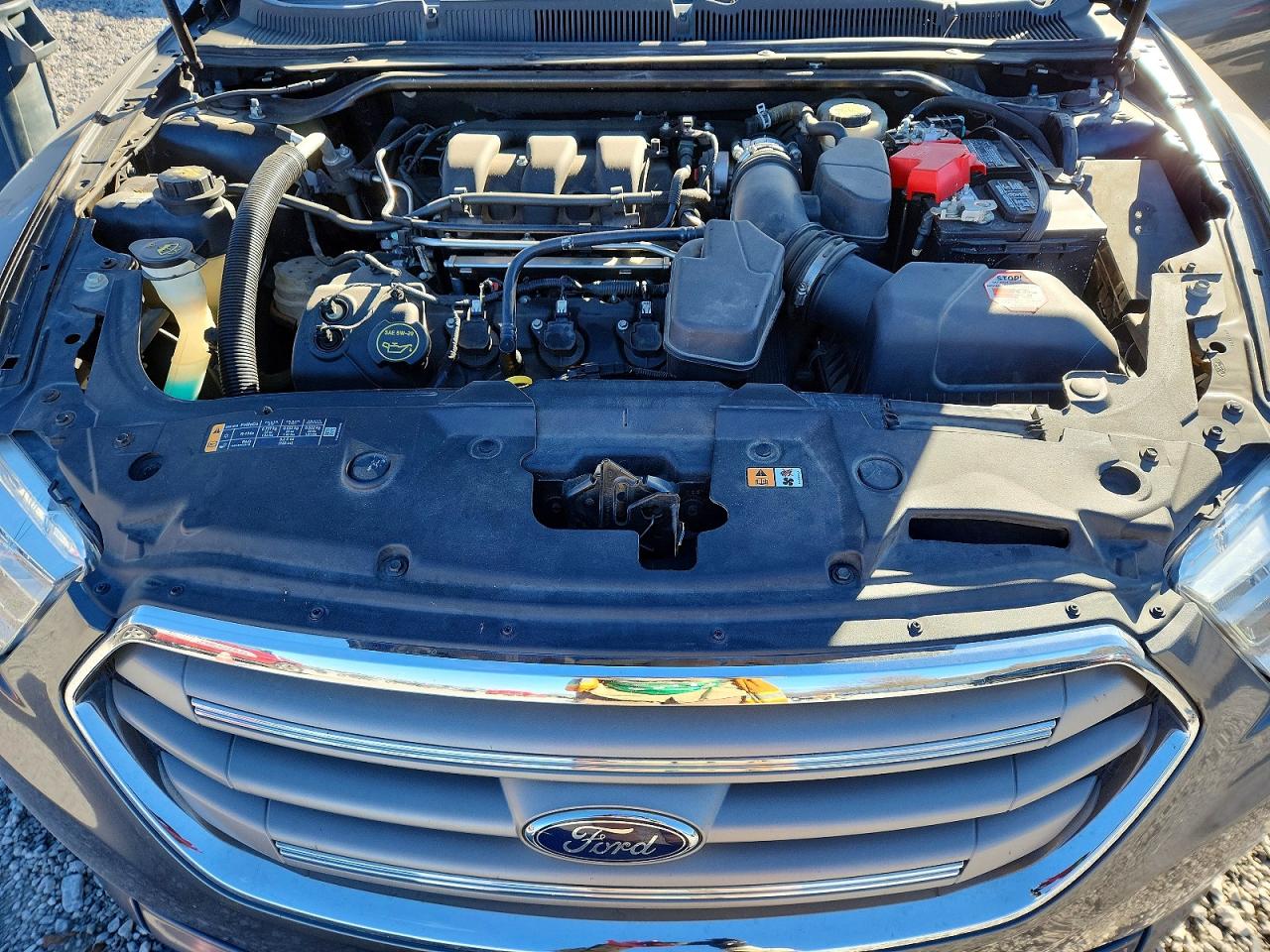 2016 FORD TAURUS SE photo 11