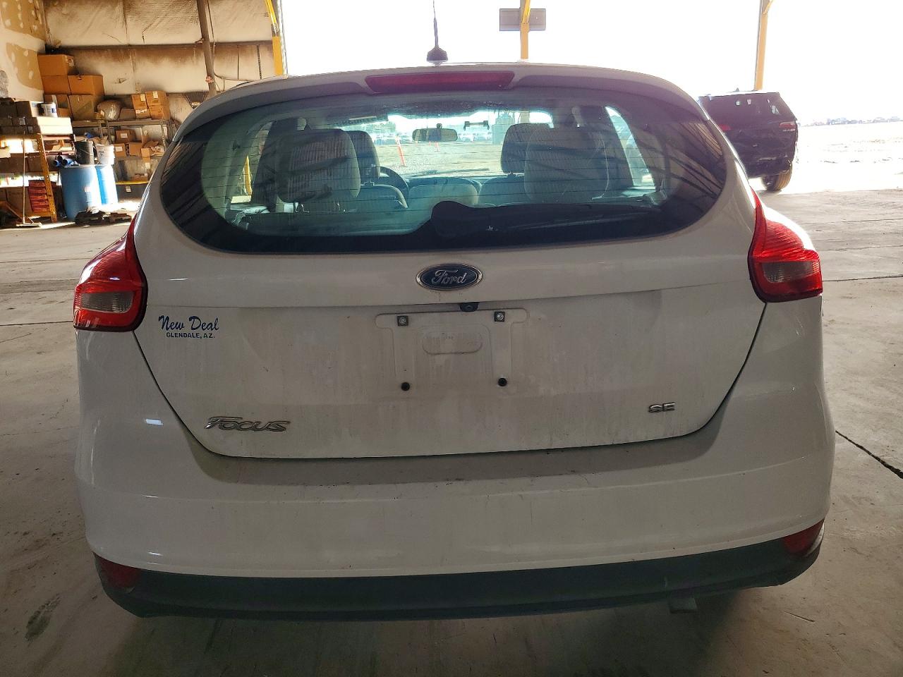 2018 FORD FOCUS SE photo 16