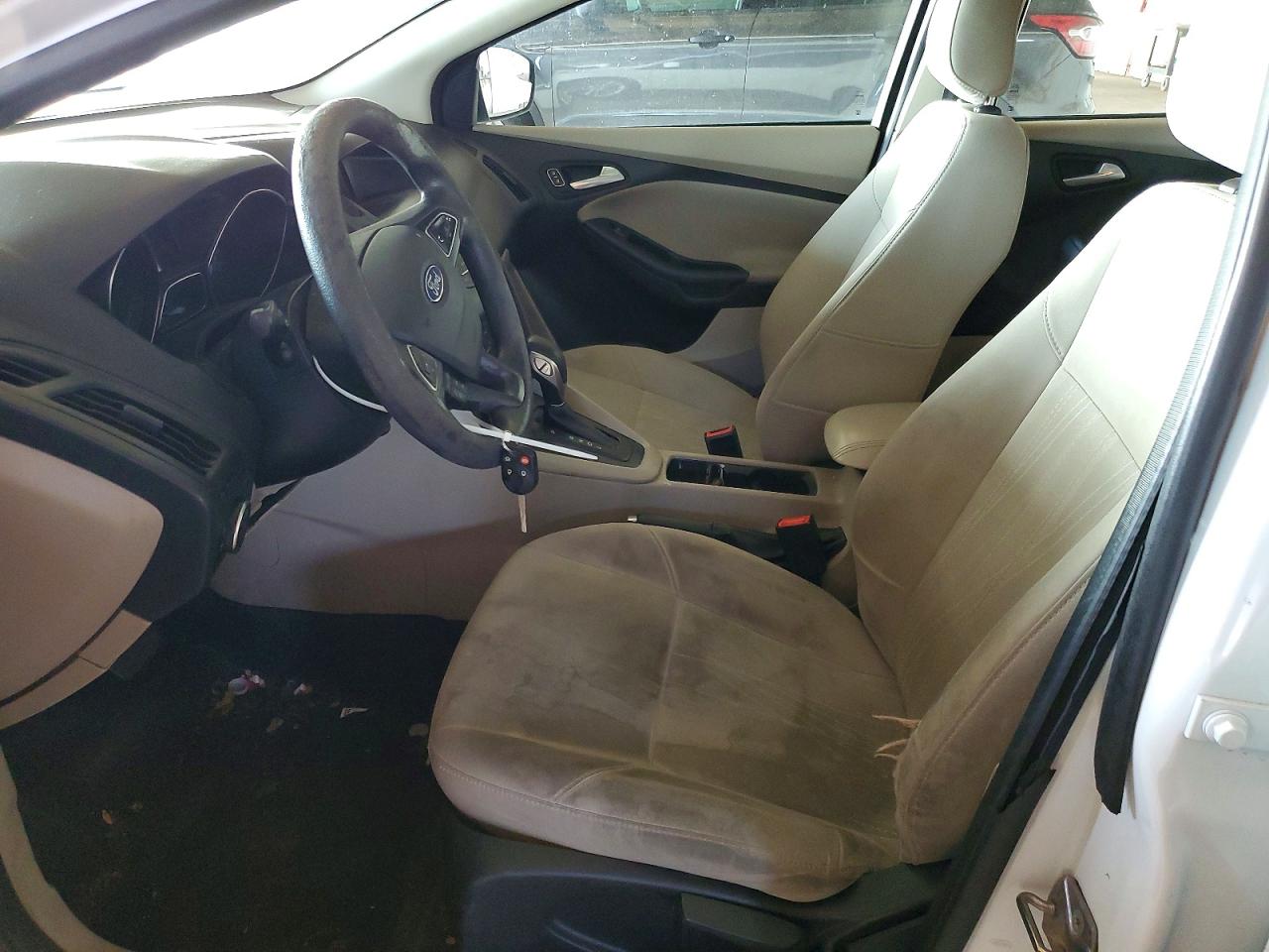 2018 FORD FOCUS SE photo 19
