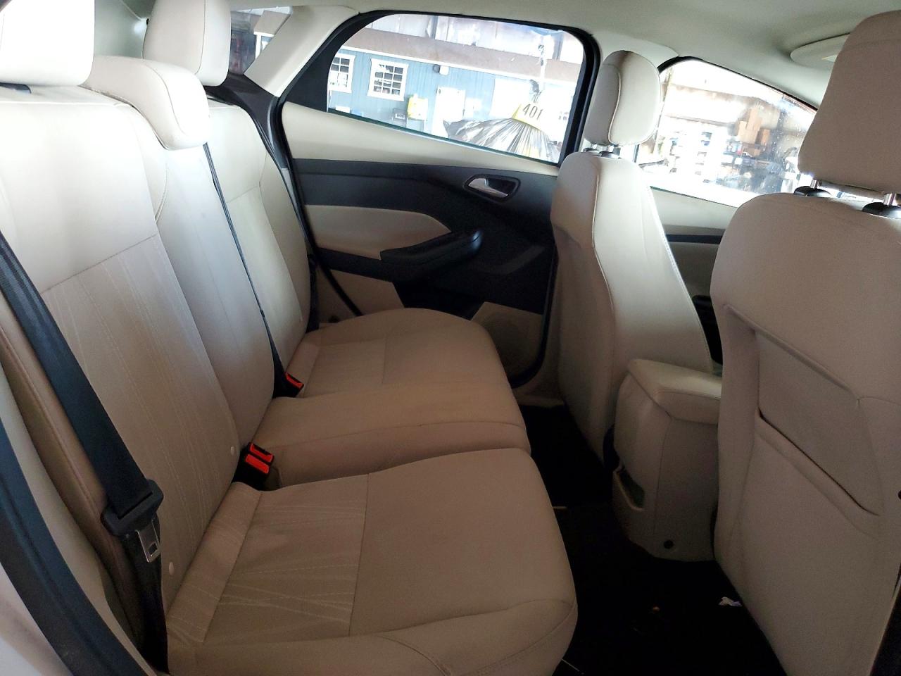 2018 FORD FOCUS SE photo 28