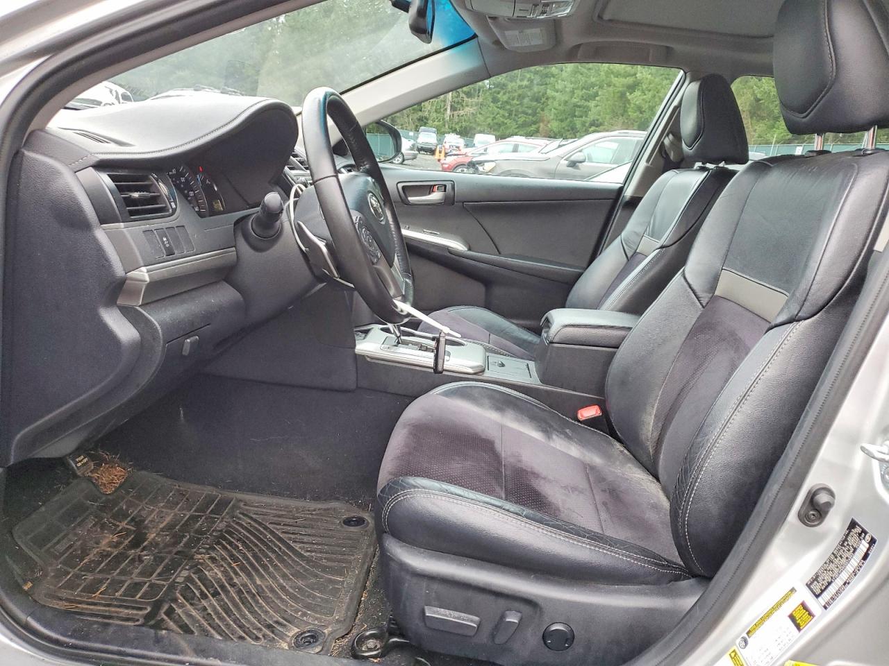 2012 TOYOTA CAMRY SE photo 7