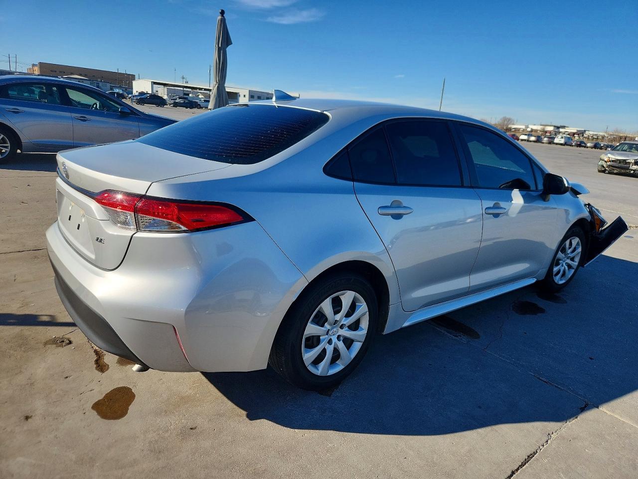 2024 TOYOTA COROLLA LE photo 3
