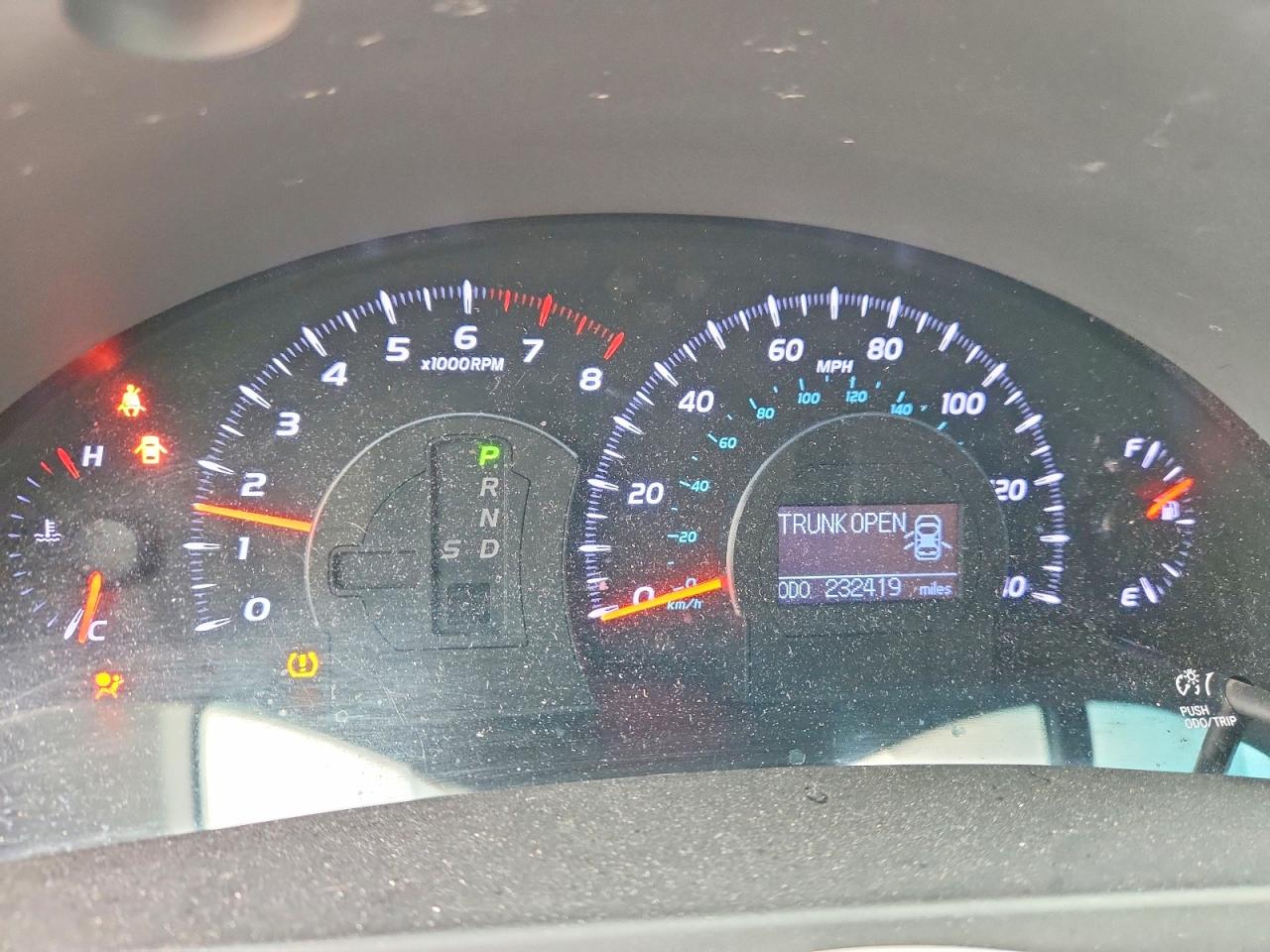 2011 TOYOTA CAMRY BASE photo 9